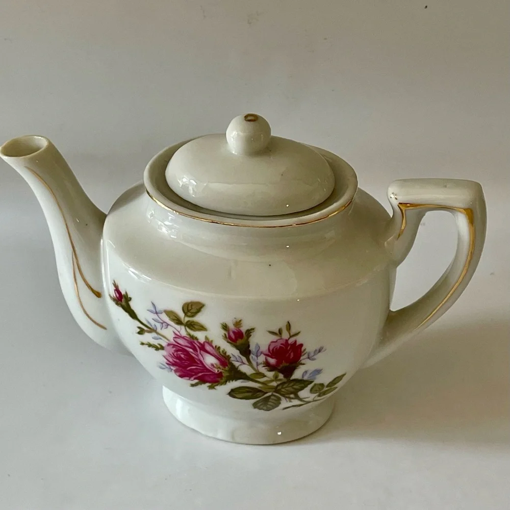 Moss Rose Porcelain Floral Teapot with Pink Roses